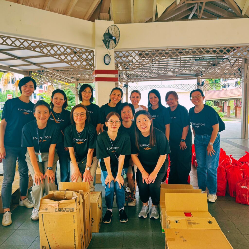 Edrington staff supporting KidSTART families through the donation and distribution of milk powder to beneficiaries.